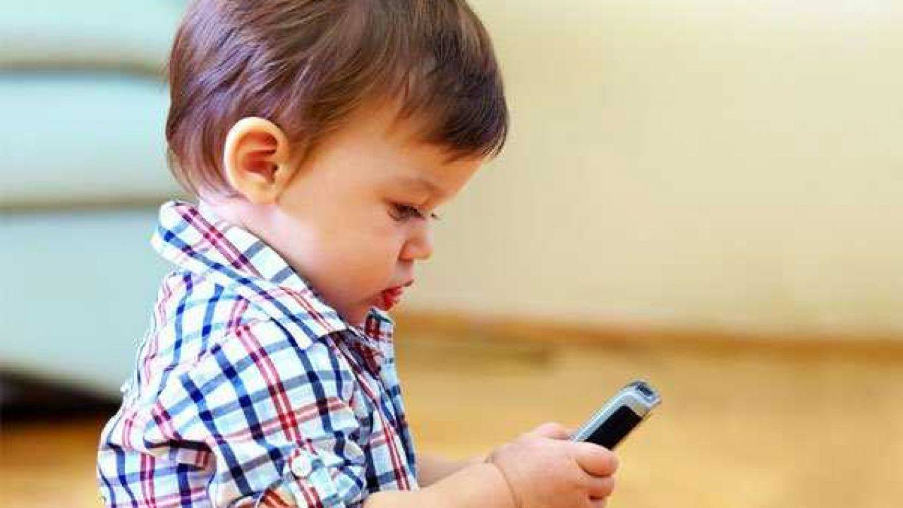 شركات إعلانات تتجسس على الأطفال عبر التطبيقات الإلكترونية