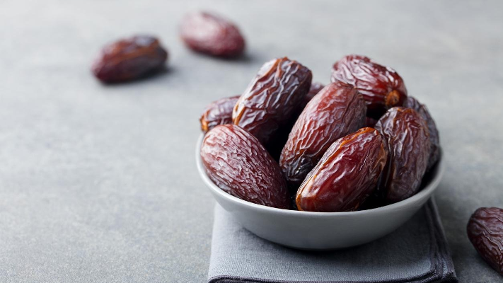 من هم الممنوعون من تناول التمر؟