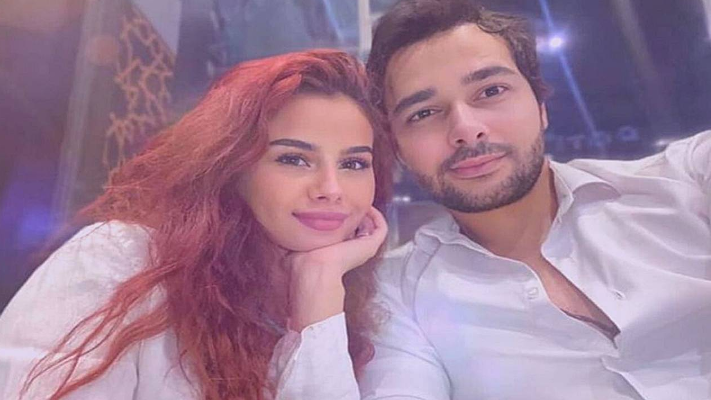 "بتمثلي ليه وتخرجي من بيتك" لهذا السبب انفصلت منة عرفة عن زوجها