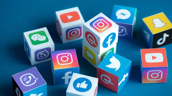 أغرب ترندات عام 2021 على مواقع التواصل الإجتماعي - فيديو