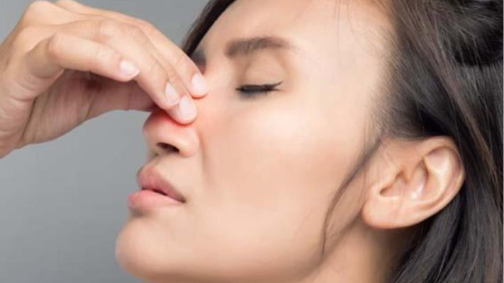 إليكم 4 حيل سهلة للتخلص من إنسداد الأنف