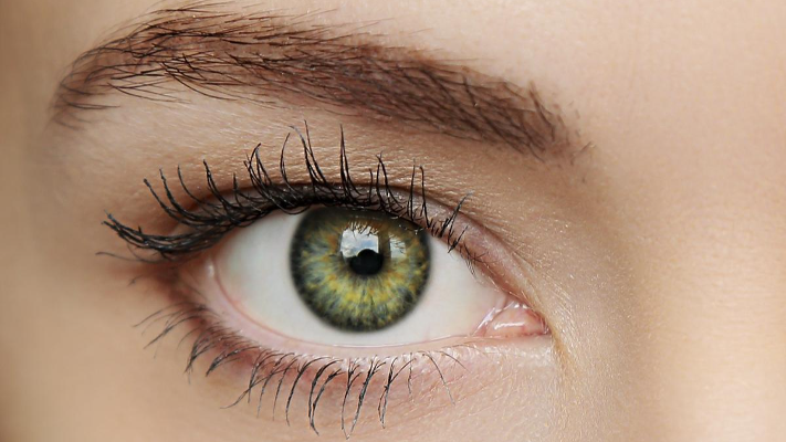 العيون الخضراء .. حقائق لا يعرفها معظم الناس