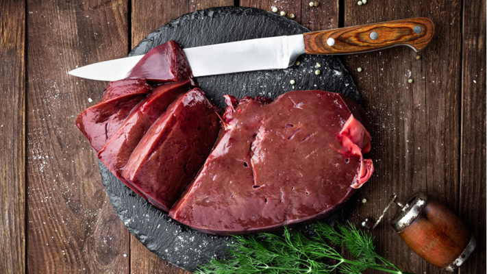 ما حقيقة فوائد تناول الكبدة النيئة في عيد الأضحى؟