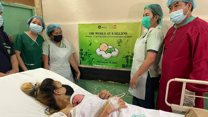 طفلة فلبينية ترفع عدد سكان الأرض إلى 8 مليار