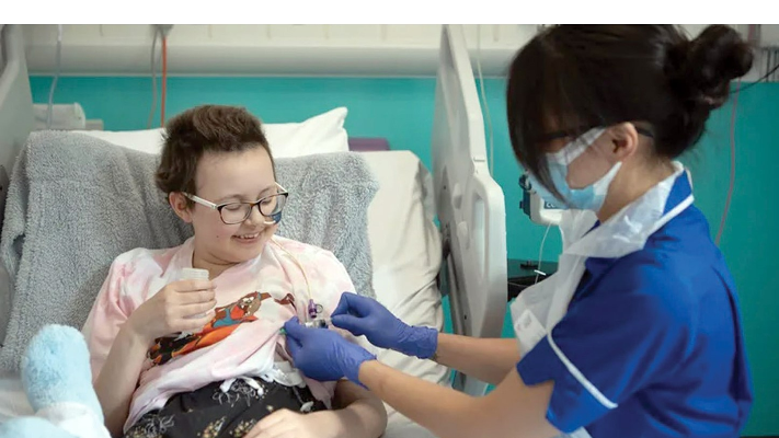 شفاء طفلة من سرطان الدم باستخدام العلاج "الثوري" في بريطانيا