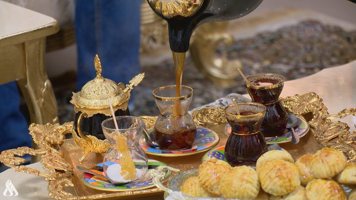 ما بين "الكاهي والقيمر" و"الكليجة العراقية".. هذه طقوس العراقيين في العيد