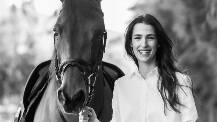 ولي العهد الأردني يهنئ خطيبته "الآنسة رجوة آل سيف" بعيد ميلادها