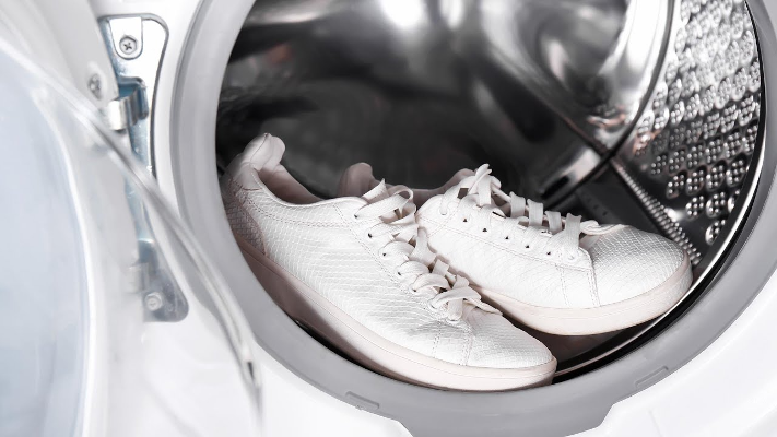 هل يمكن غسل الحذاء الرياضي في الغسالة؟