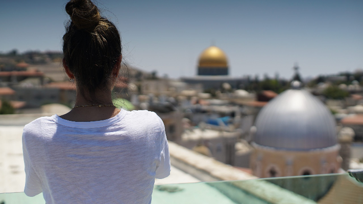 اللاجئون الفلسطينيون يحدثوننا عن قصصهم وحكاياتهم في فلسطين - فيديو