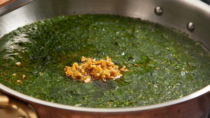 ملوخية أم ملوكية: من أين جاء الاسم؟ وما الحكاية؟