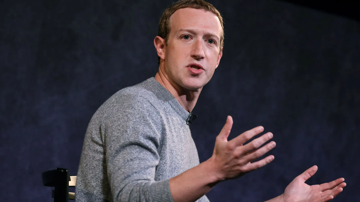 مؤسس الفيسبوك يُثير الجدل في عيده الـ 40!