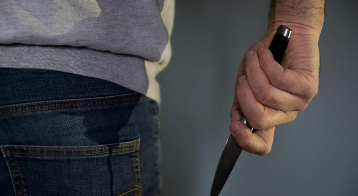 رجل ينهي حياة جاره بعد أن سأله: "لماذا لم تتزوج حتى الآن"