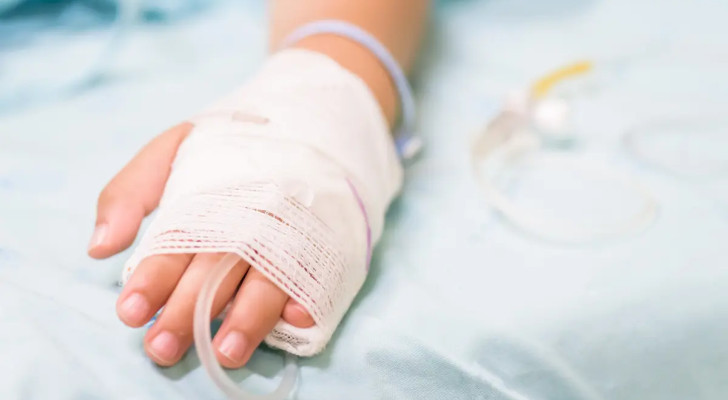 نظام غذائي ضار: طفل يفقد بصره بسبب هذه الوجبات