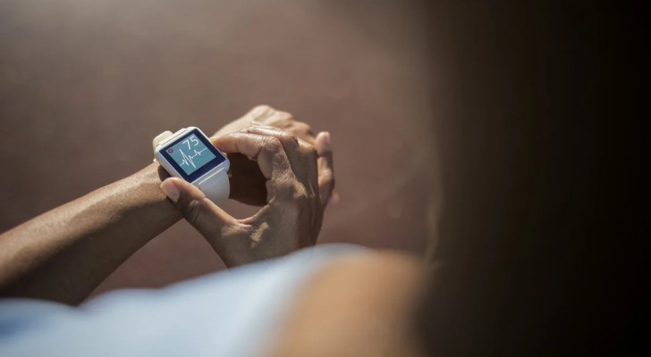 قريبا: ساعة ذكية تجري تخطيطا للقلب وتراقب صحتك بشكل شامل