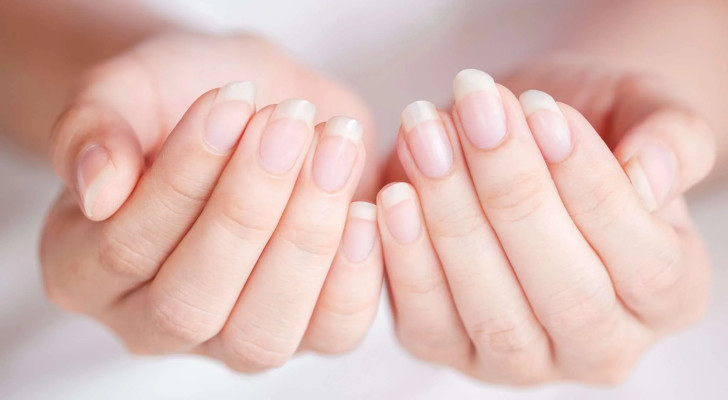 ماسك الثوم لتقوية الأظافر: سر طبيعي لبشرة صحية وأظافر قوية