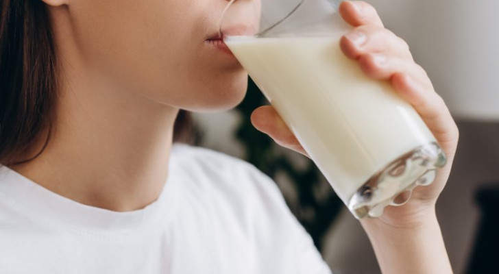 دراسة من أكسفورد: كوب من الحليب يوميا سلاح في مواجهة هذا السرطان الشائع