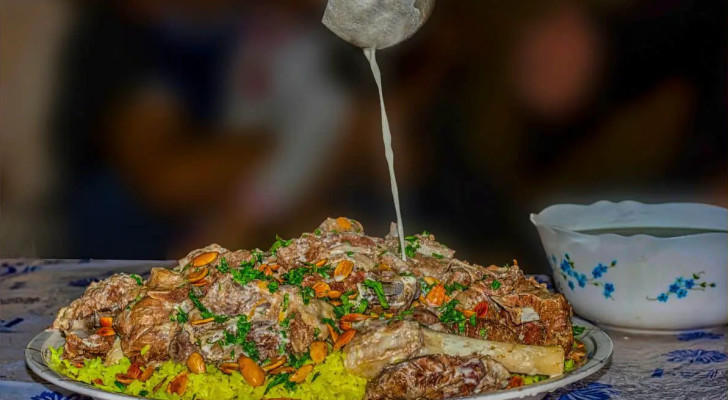 صحيا: ما  الفترة المثالية بين الغداء والعشاء؟