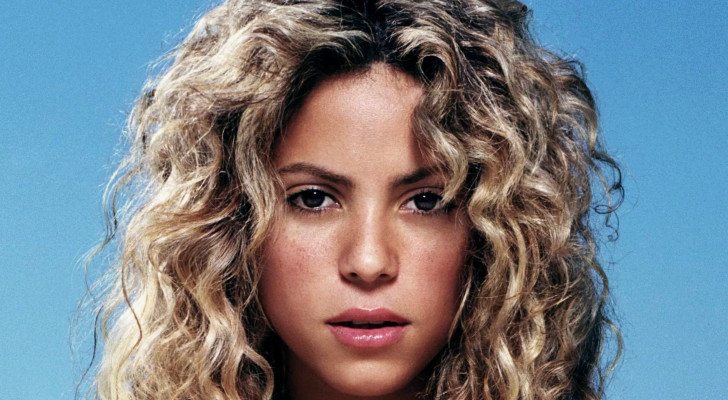 مرض في "البطن" يبعد شاكيرا عن المسرح.. ماذا يحدث للنجمة الكولومبية؟