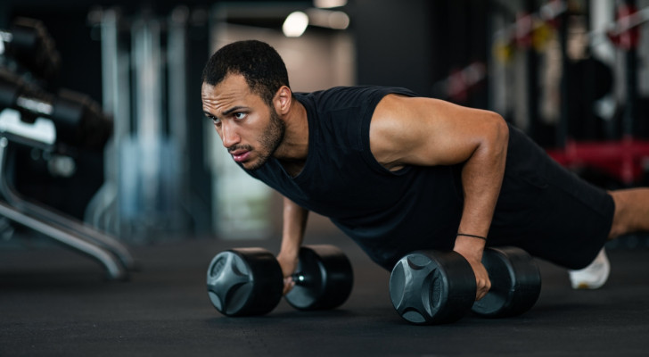 وفقا لعمرك وصحتك: كم مرة يجب أن تؤدي تمرين الضغط؟