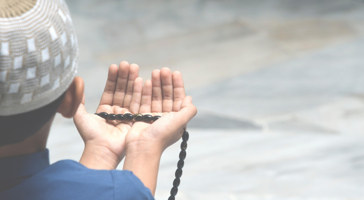 في رمضان: كيف نعلم الأطفال التعاطف والتعاون مع الآخرين؟
