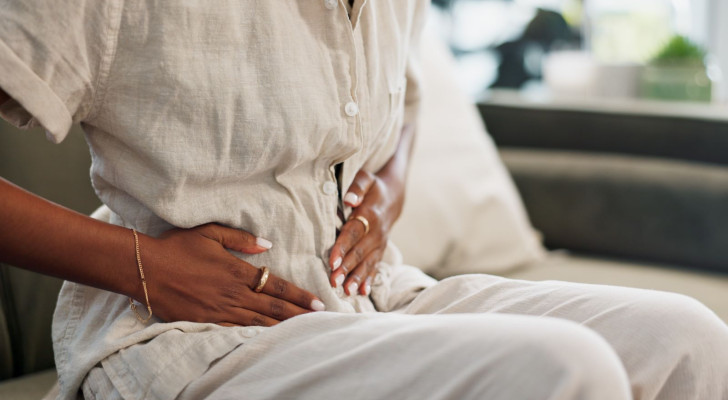 3 أعراض تعتقدها بسيطة ولكنها قد تشير إلى الإصابة بسرطان في القولون!