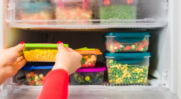 مادة قاتلة في علب الطعام.. تهدد القلوب وتحصد مئات الآلاف من الأرواح سنويا