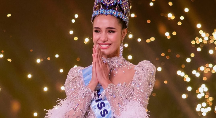 من هي ملكة جمال العالم 2025؟ وما جنسيتها؟