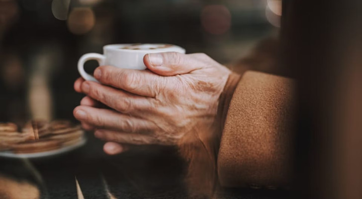 لمن تجاوز الستين.. 4 أكواب من القهوة قد تحدث فرقا كبيرا في صحتك!