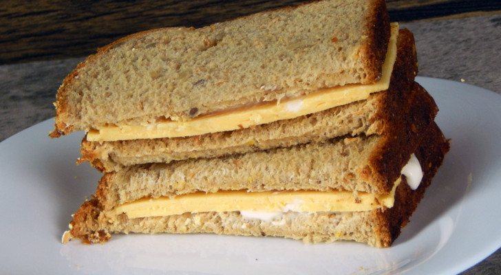 4 أجبان تقضي على نومك.. تعرف كيف تحمي نفسك منها!