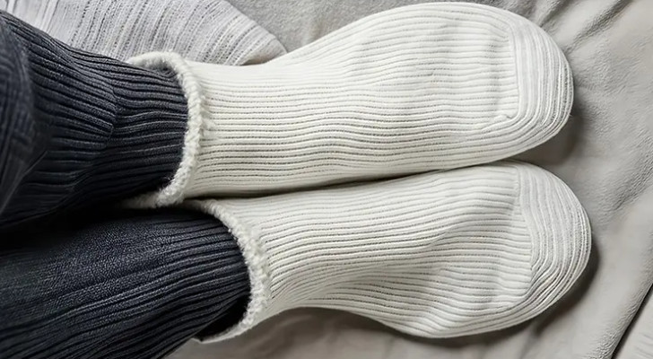 برودة القدمين مؤشر مبكر لهذه الحالة الصحية.. احذر الإهمال!