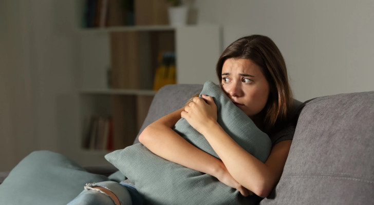 العلم يثبت: الإنسان لا يولد خائفًا من كل شيء.. فأغلب مخاوفه مكتسبة من المجتمع!