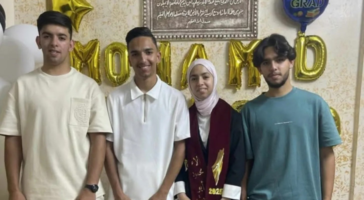 فرحة رباعية من منزل واحد .. هذه قصة التوائم الأربعة وتفوقهم في التوجيهي