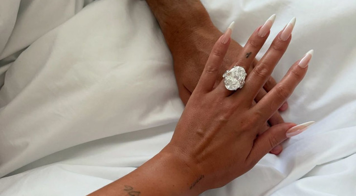 خاتم خطوبة جورجينا يشعل مواقع التواصل .. ضخم ووزنه خرافي! ولكن كم ثمنه؟