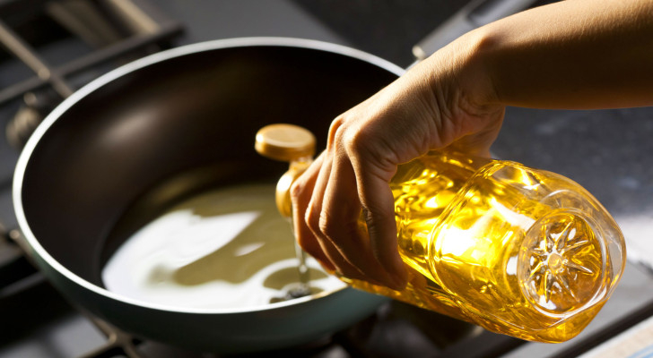 كم مرة يمكنك استخدام زيت القلي قبل أن يصبح ساما؟