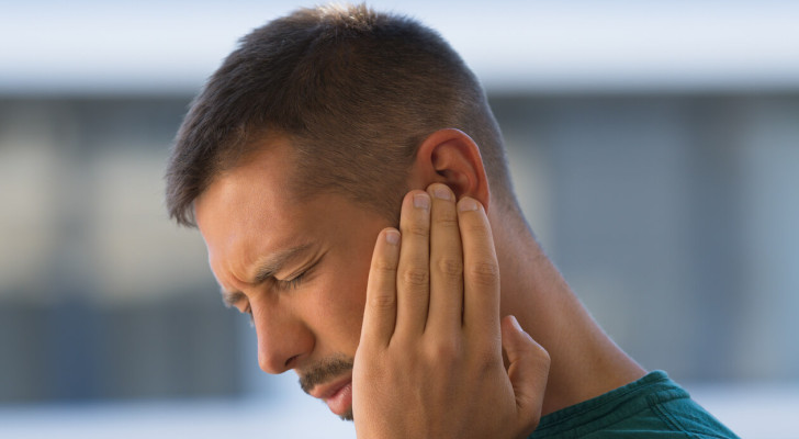 طنين الأذن عند الكبار.. علامة على شيء أكبر مما تتوقع!