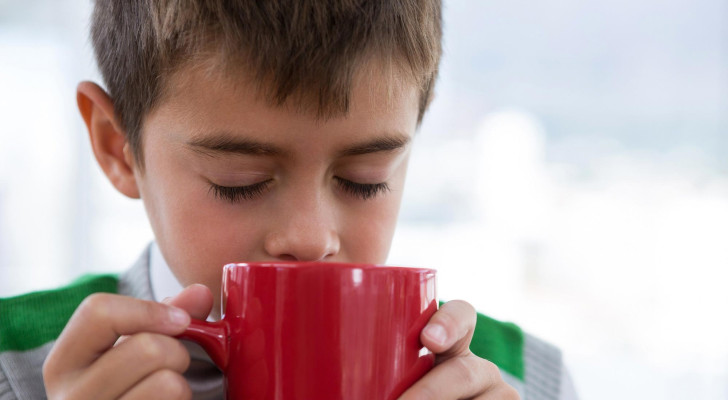 هل القهوة تضر أدمغة الأطفال؟ دراسة جديدة تكشف الحقيقة