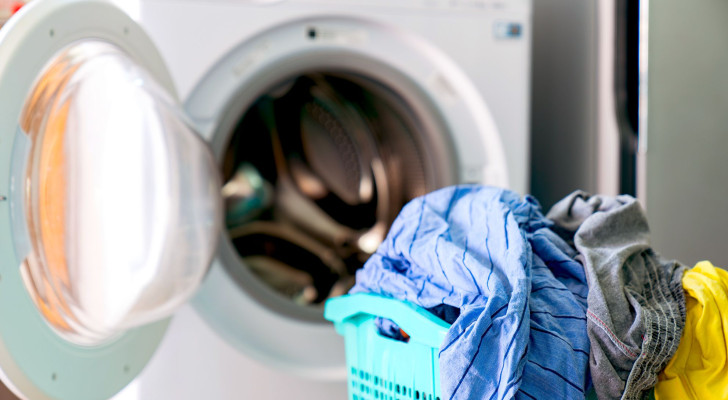 السائل، البودرة أم الكبسولات؟ اكتشف أي منظف يناسب غسالتك تمامًا!