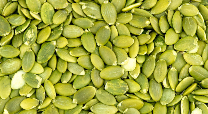 بذور اليقطين.. سر طبيعي لتعزيز الخصوبة لدى الرجال!