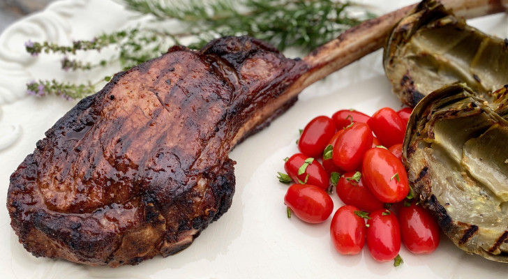 هل تعلم؟ كل شريحة لحم حمراء تأكلها تُساهم في خنق كوكب الأرض!