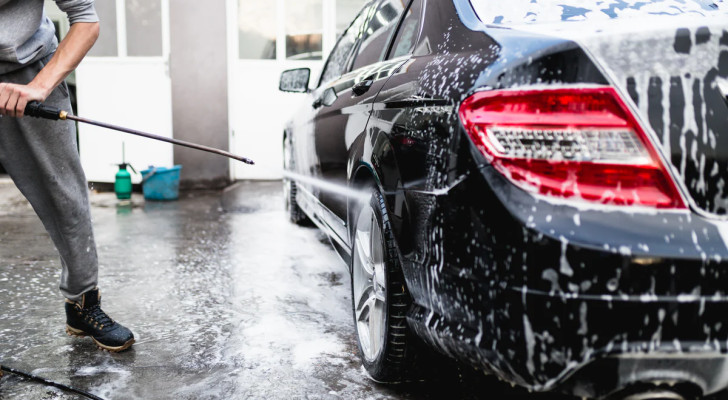 لماذا ينصح بغسل السيارة باستمرار خلال الشتاء رغم البرد والثلوج؟