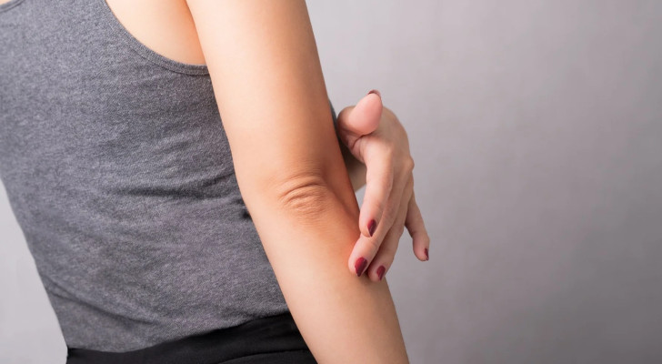 3 وصفات طبيعية تمنحك أكواع وركب ناعمة ومشرقة بدون مواد كيميائية