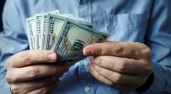 "ملياردير" .. من هو الرجل الذي اخترعت الكلمة لوصفه؟