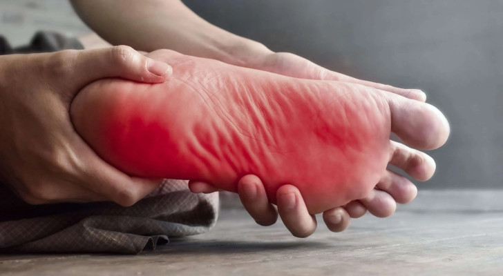 ظهور أي من هذه العلامات على قدميك.. قد يشير لمشكلة صحية خطيرة!