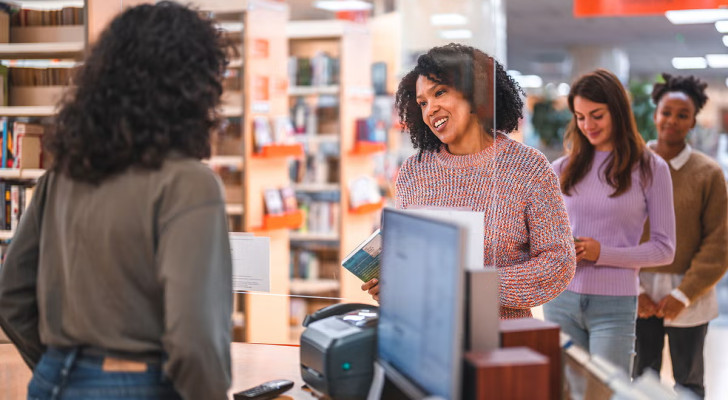 في هولندا.. أغرب مكتبة على الإطلاق: استعر إنسانا بدل الكتاب!