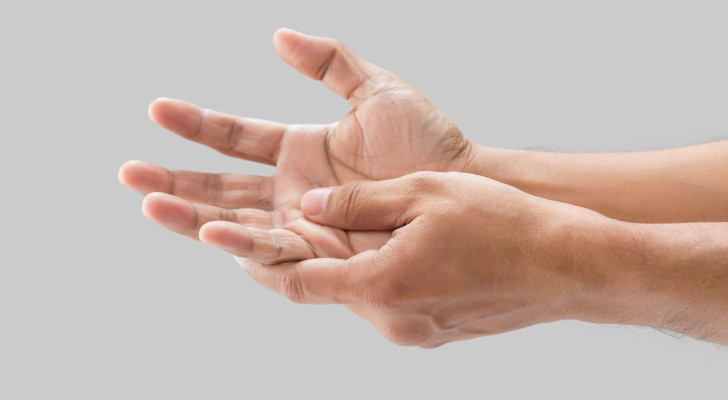 حتى لو كنت نحيفا.. انتبه لهذه العلامات: كوليسترولك مرتفع جدا!