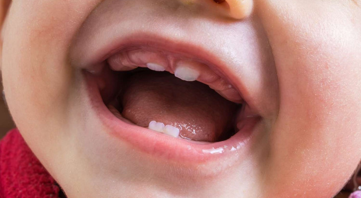 أغرب ما يقوله العلماء.. توتر الأم أثناء الحمل يسرع نمو أسنان طفلها!