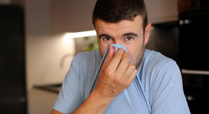 احذر ولا تكثر من هذه الأطعمة.. قد تسبب لك رائحة جسد بشعة!