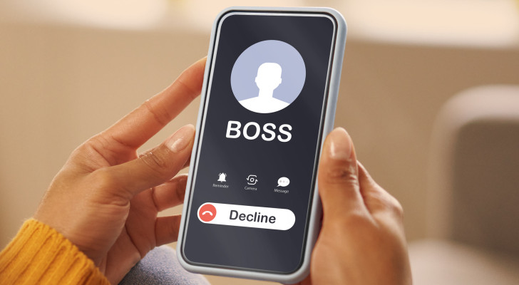 في البرتغال، من غير القانوني أن يتصل المدير بالموظفين بعد الدوام لطلب أمور عاجلة!