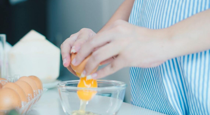 ماذا سيحدث في جسمك وجسم طفلك إذا تناولت البيض بانتظام أثناء الحمل؟