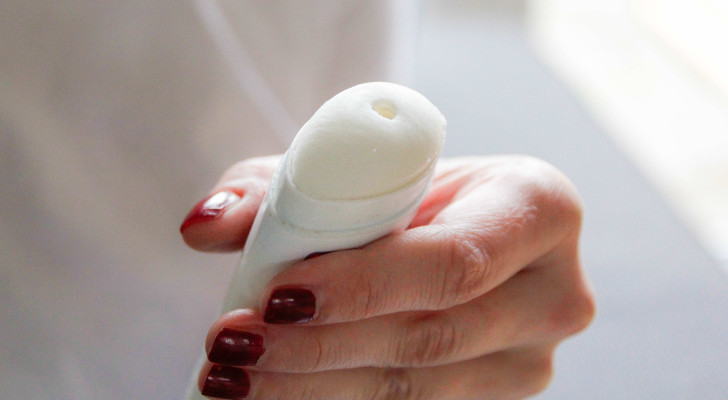 الخبراء يجزمون: هذا أفضل وقت لوضع مزيل العرق